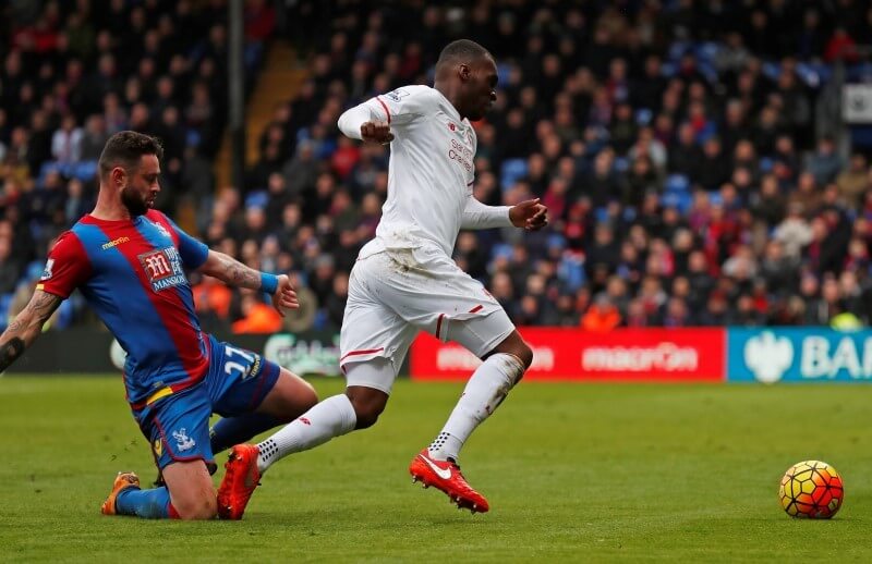 Football Soccer - Crystal Palace v Liverpool - Barclays Premier League - Selhurst Park - 6/3/16 Crystal Palace's Damien Delaney fouls Liverpool's Christian Benteke resulting in a penalty  Reuters / Eddie Keogh